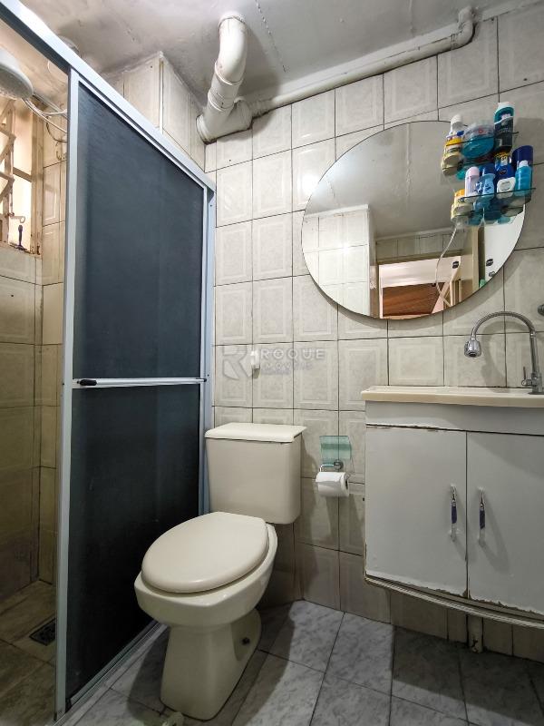 Apartamento à venda no bairro Jardim Olga Veroni: BANHEIRO SOCIAL