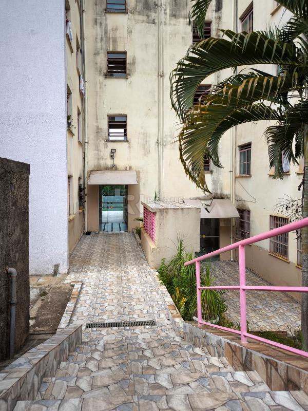 Apartamento à venda no bairro Jardim Olga Veroni: ENTRADA