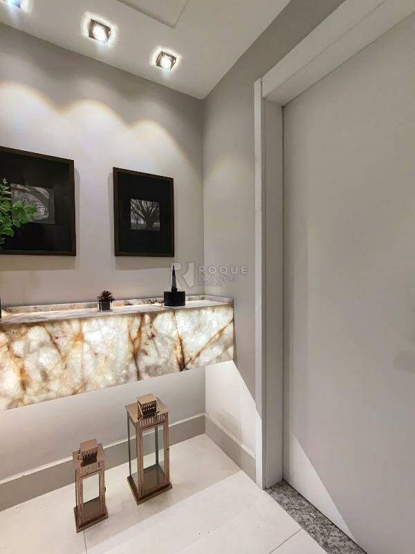 Apartamento à venda no bairro Jardim Aquárius: Hall de Entrada