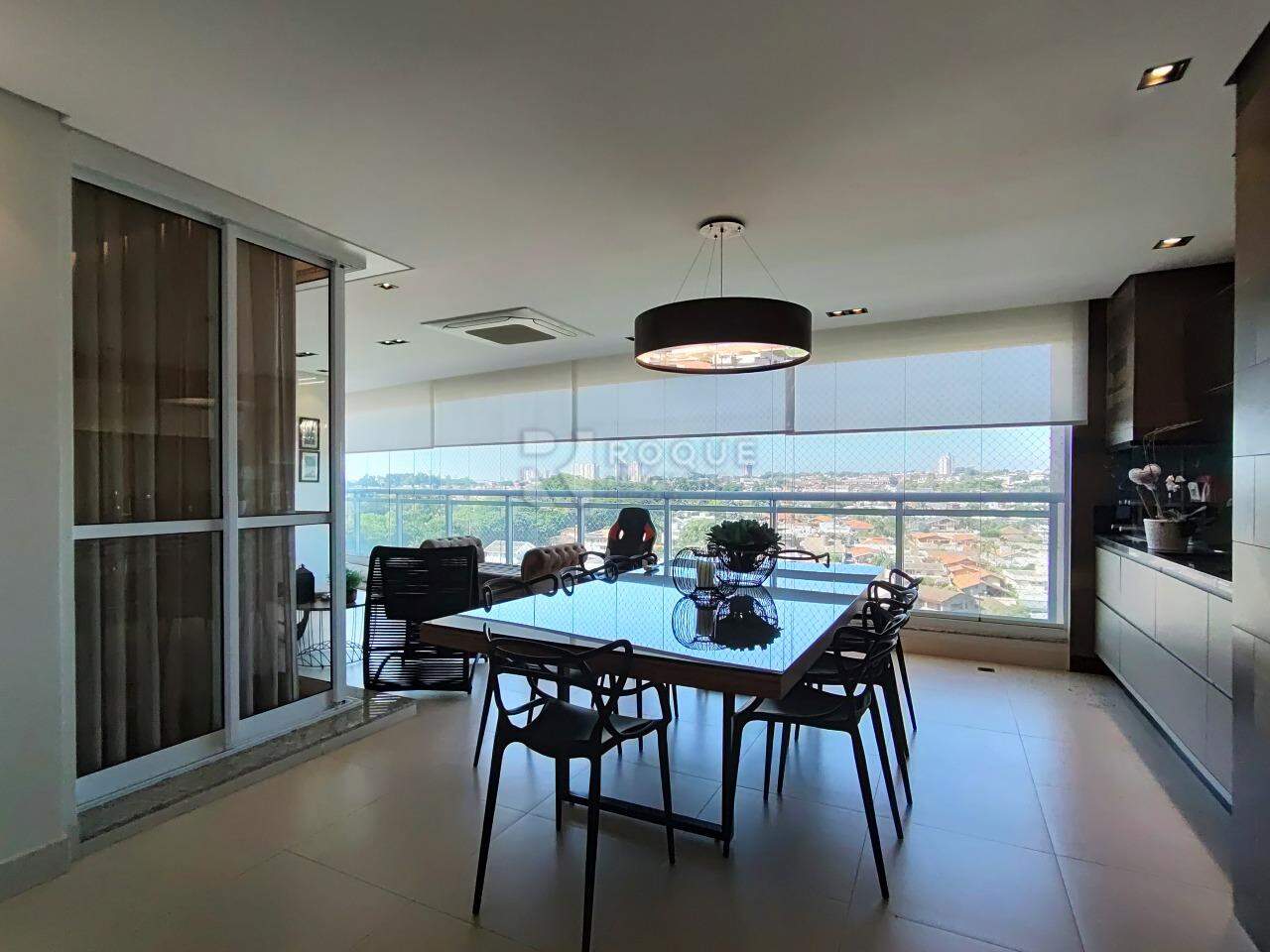 Apartamento à venda no bairro Jardim Aquárius: Sacada