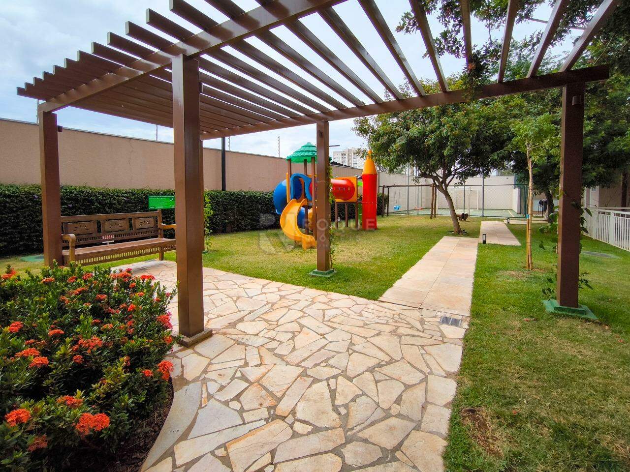 Apartamento à venda no bairro Jardim Senador Vergueiro: PLAYGROUND