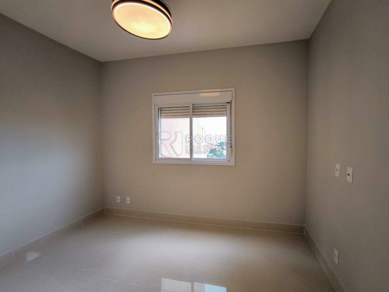 Apartamento à venda no bairro Jardim Senador Vergueiro: SUÍTE