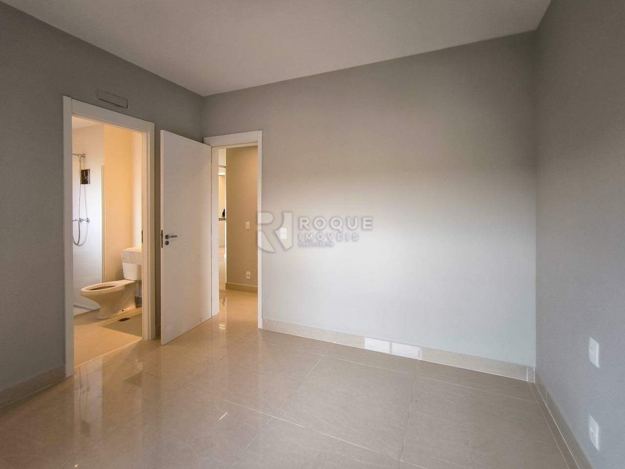 Apartamento à venda no bairro Jardim Senador Vergueiro: SUÍTE