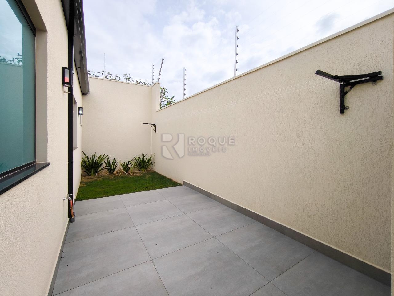 Casa Residencial à venda no bairro Jardim Campo Verde II: ÁREA DE VARAL