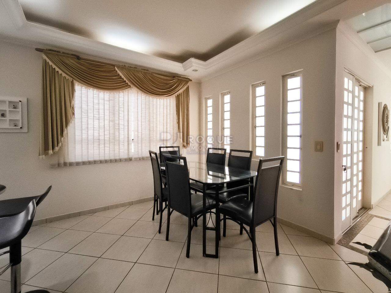Casa Residencial à venda no bairro Parque Egisto Ragazzo: SALA DE JANTAR