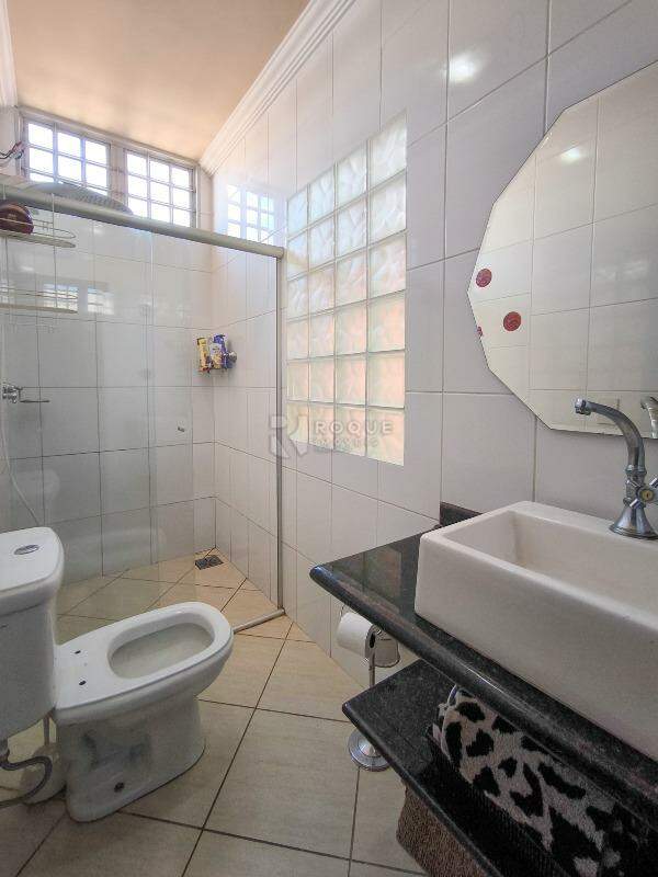 Casa Residencial à venda no bairro Parque Egisto Ragazzo: WC SUÍTE