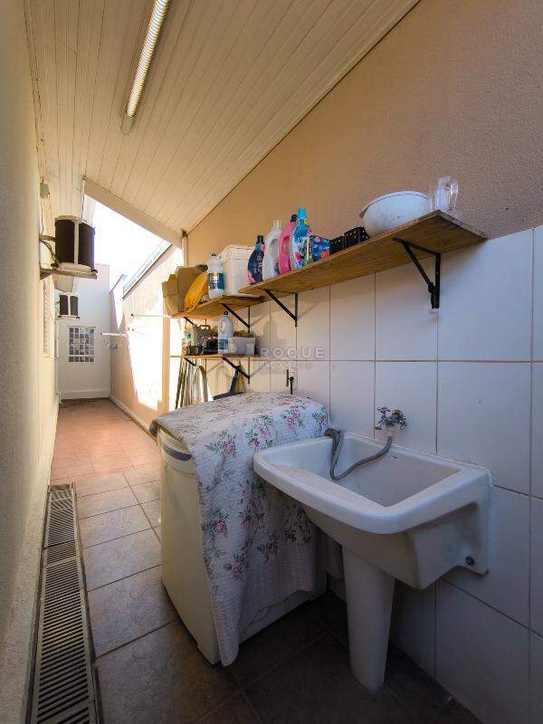 Casa Residencial à venda no bairro Parque Egisto Ragazzo: ÁREA DE SERVIÇO