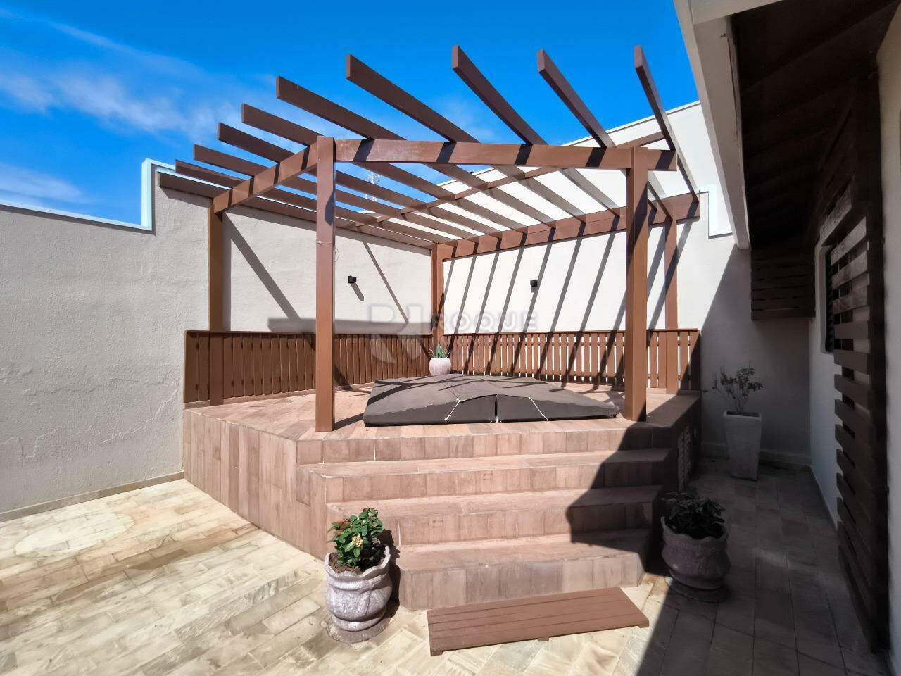 Casa Residencial à venda no bairro Parque Egisto Ragazzo: BANHEIRA HIDRO MASSAGEM