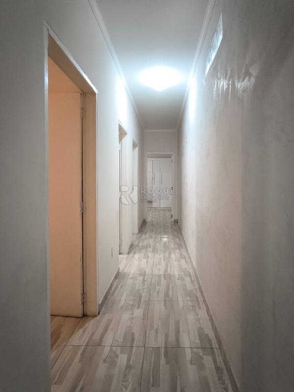 Casa Residencial à venda no bairro Parque Residencial Belinha Ometto: CORREDOR INTERNO