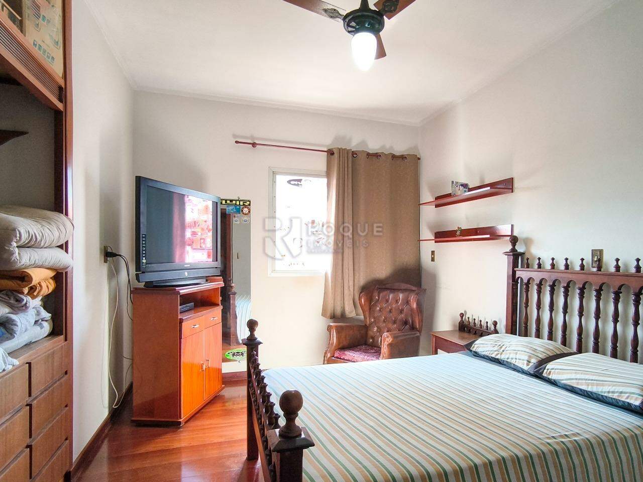 Casa em condomínio à venda no bairro Parque São Bento: DORMITÓRIO 1