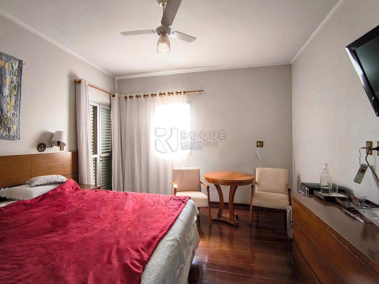 Casa em condomínio à venda no bairro Parque São Bento: SUÍTE MASTER