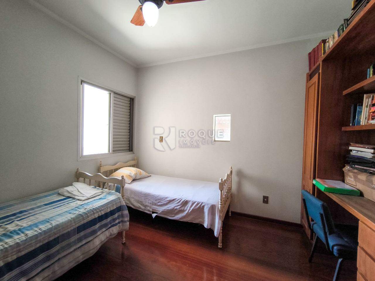 Casa em condomínio à venda no bairro Parque São Bento: DORMITÓRIO 2