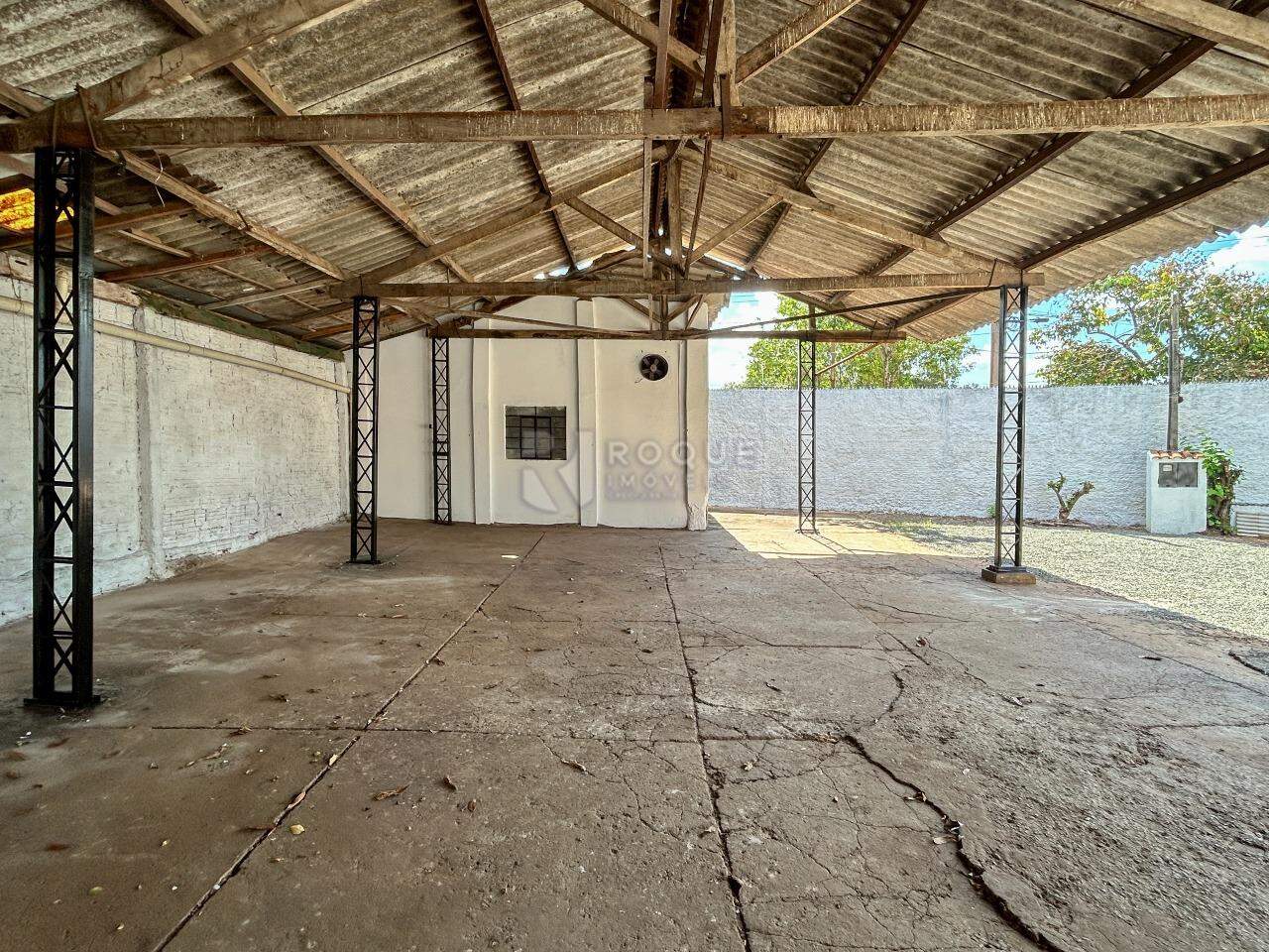 Barracão/Galpão para aluguel no bairro Jardim Glória: Galpão 