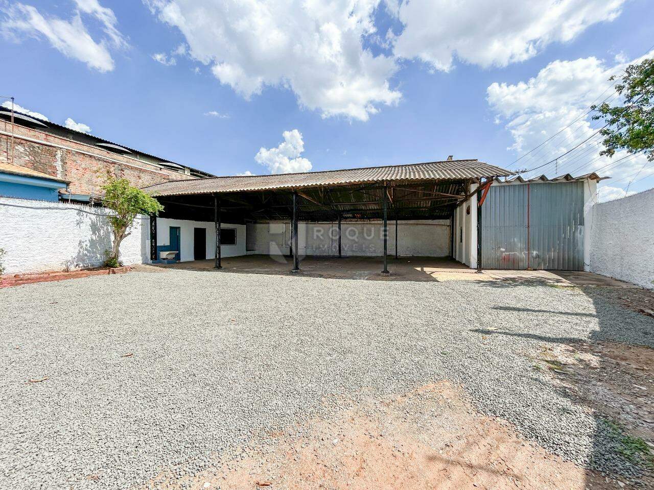 Barracão/Galpão para aluguel no bairro Jardim Glória: Área externa 