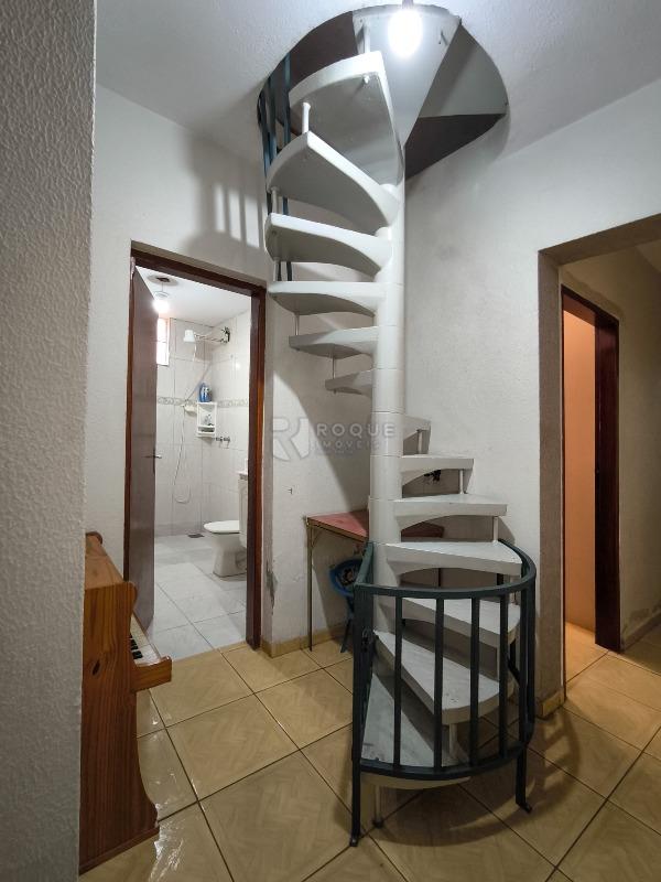 Casa Residencial à venda no bairro Jardim Residencial Dona Santina Paroli Peccinini: ACESSO PISO SUPERIOR