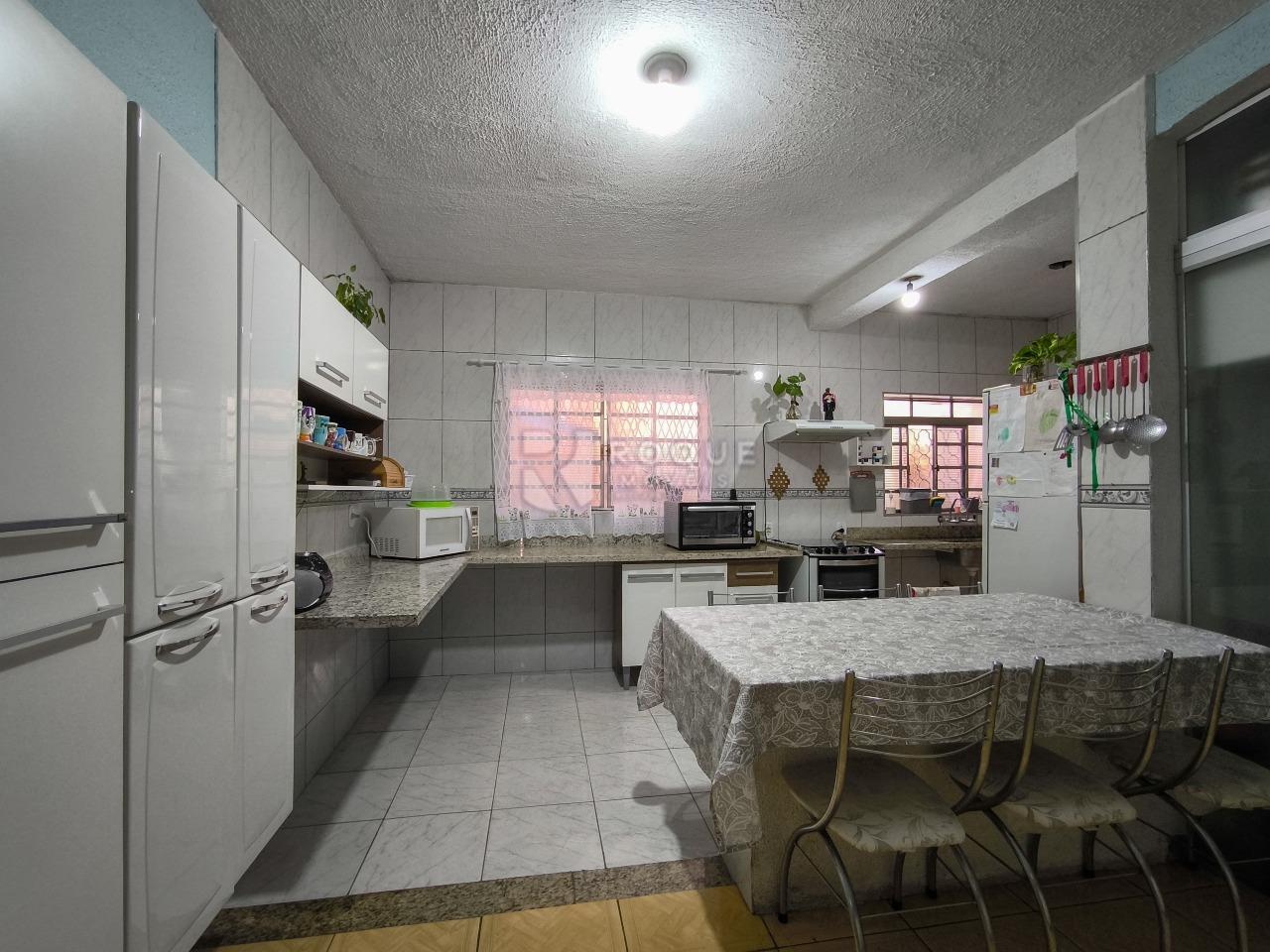 Casa Residencial à venda no bairro Jardim Residencial Dona Santina Paroli Peccinini: COZINHA