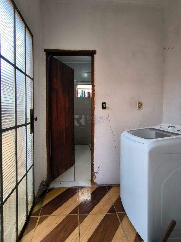 Casa Residencial à venda no bairro Jardim Morro Branco: LAVANDERIA