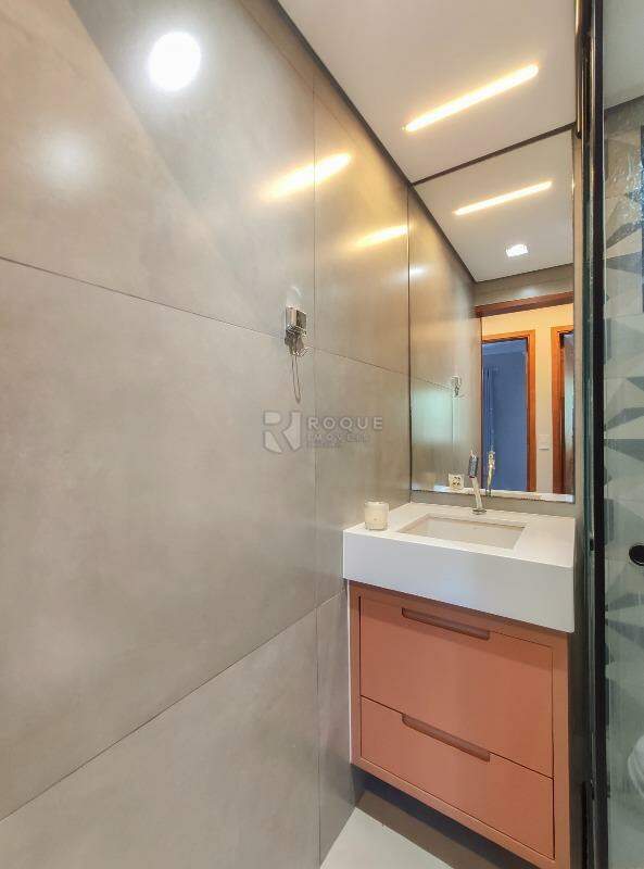 Apartamento à venda no bairro Vila Labaki: WC social 