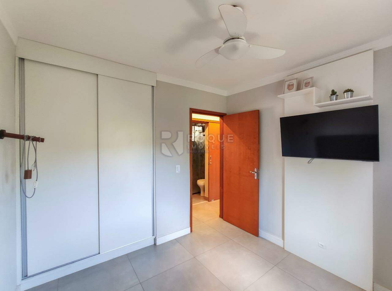 Apartamento à venda no bairro Vila Labaki: Dormitório 2
