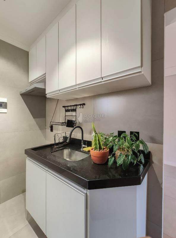 Apartamento à venda no bairro Vila Labaki: Cozinha 