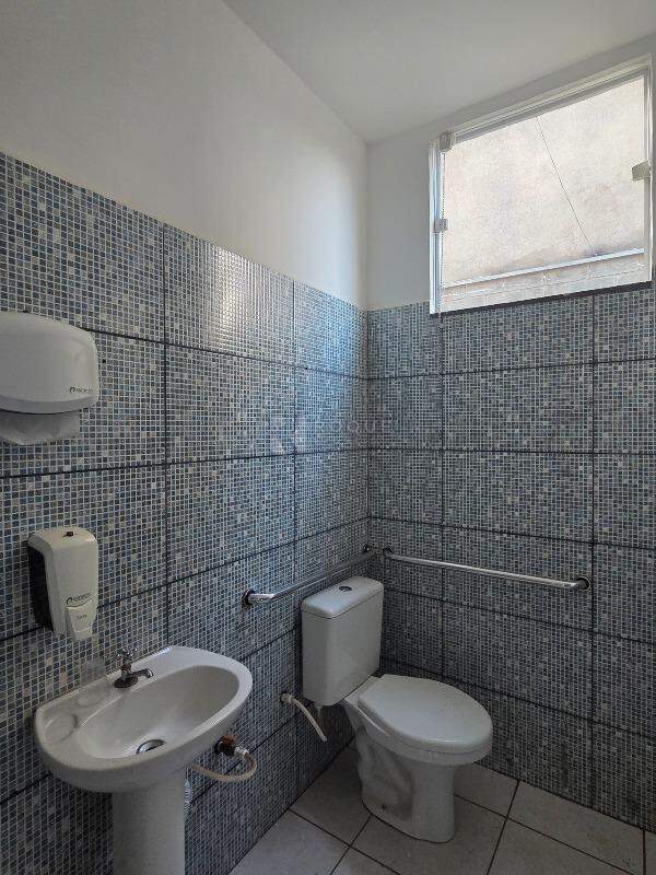 Barracão/Galpão para aluguel no bairro Jardim Residencial Campo Novo: WC 3
