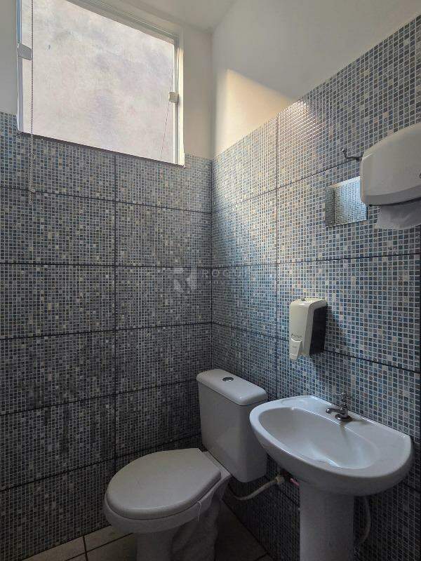 Barracão/Galpão para aluguel no bairro Jardim Residencial Campo Novo: WC 2