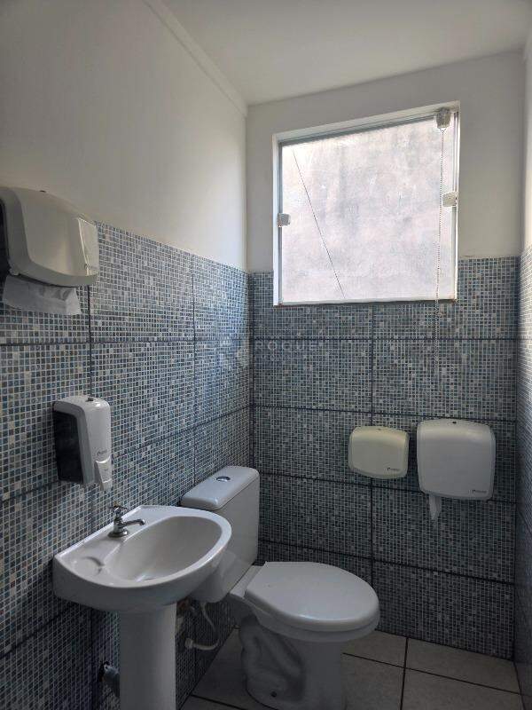 Barracão/Galpão para aluguel no bairro Jardim Residencial Campo Novo: WC Superior