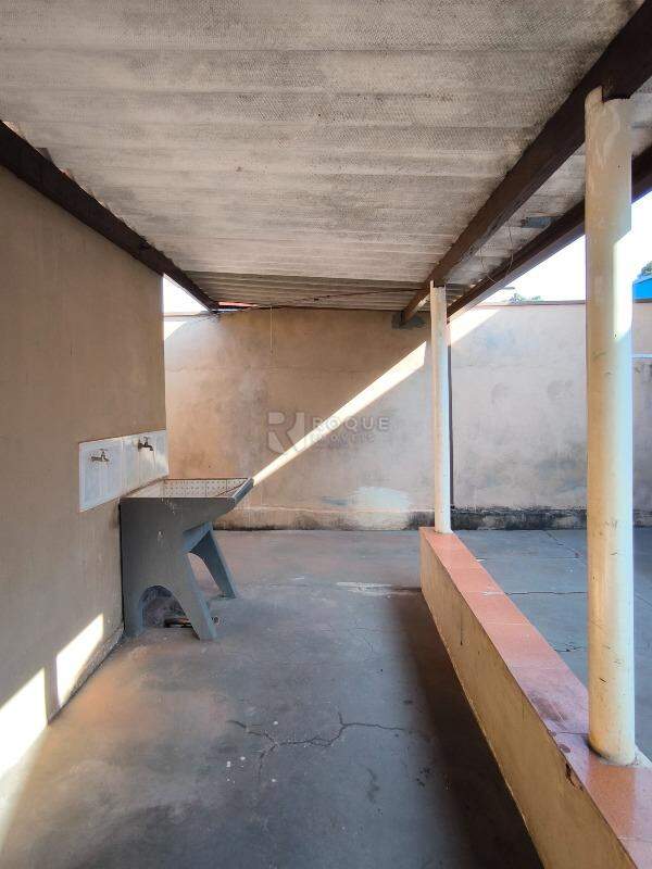 Casa Residencial à venda no bairro Jardim Luiz Ometto: ÁREA DE SERVIÇO
