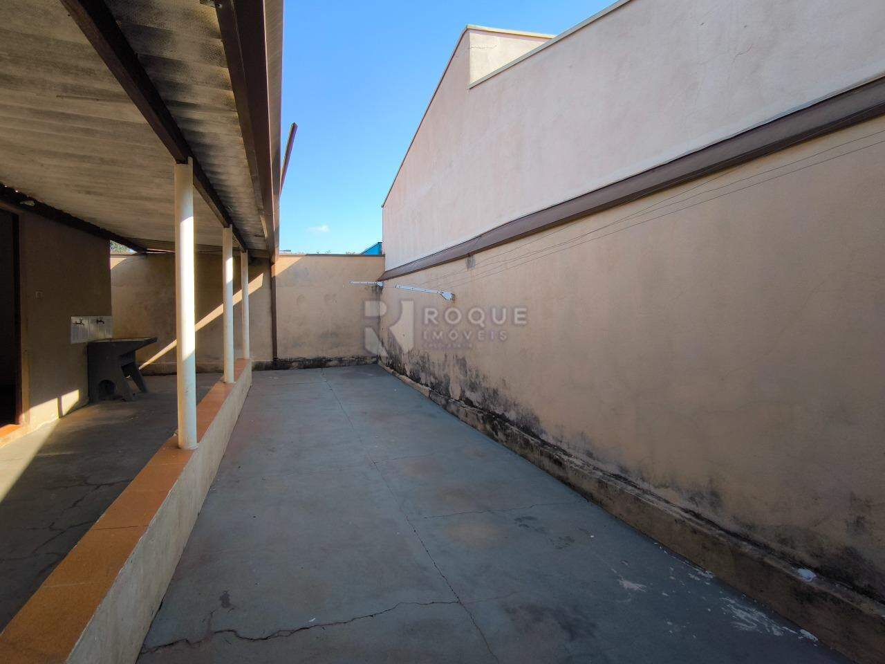 Casa Residencial à venda no bairro Jardim Luiz Ometto: QUINTAL