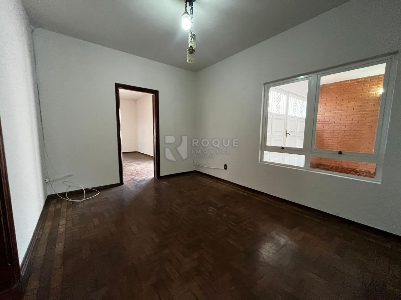 Casa Residencial à venda no bairro Vila São João: SALA