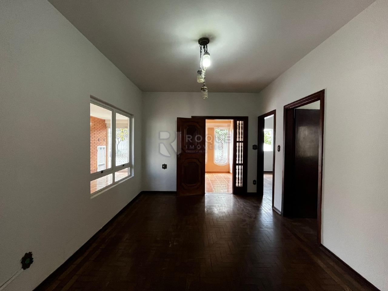 Casa Residencial à venda no bairro Vila São João: SALA