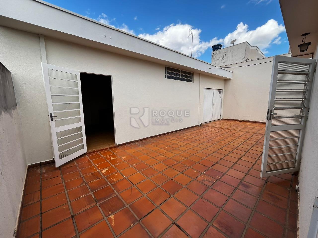 Casa Residencial à venda no bairro Vila São João: QUINTAL 1