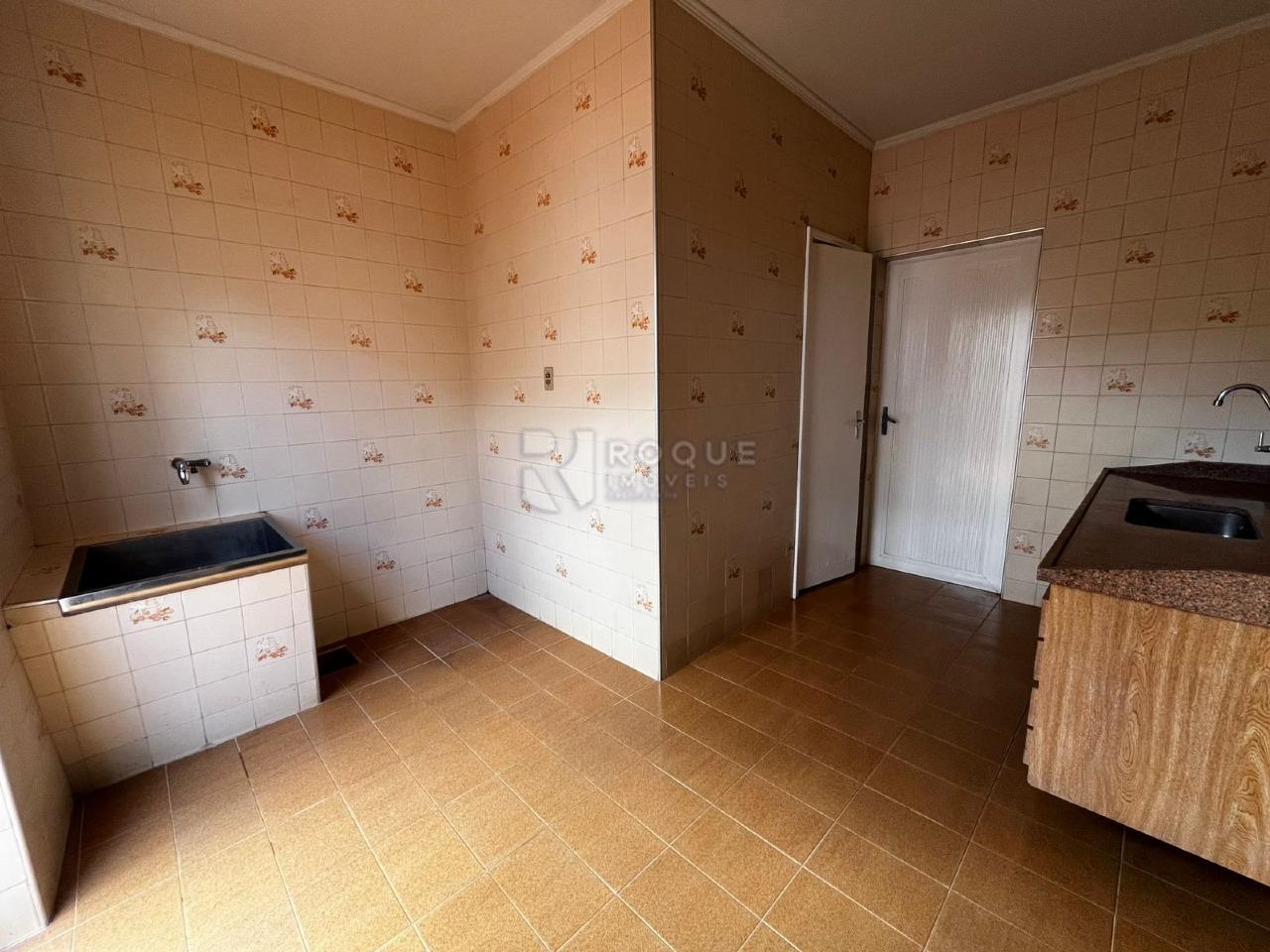 Casa Residencial à venda no bairro Vila São João: COZINHA/LAVANDERIA