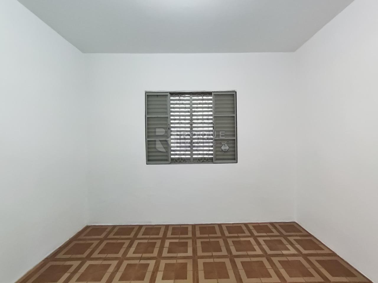 Casa Residencial para aluguel no bairro Jardim Boa Vista: Dormitório 01