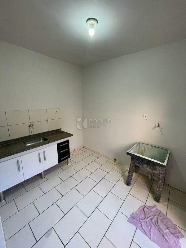 Casa Residencial à venda no bairro Parque Residencial Abílio Pedro: COZINHA/LAVANDERIA
