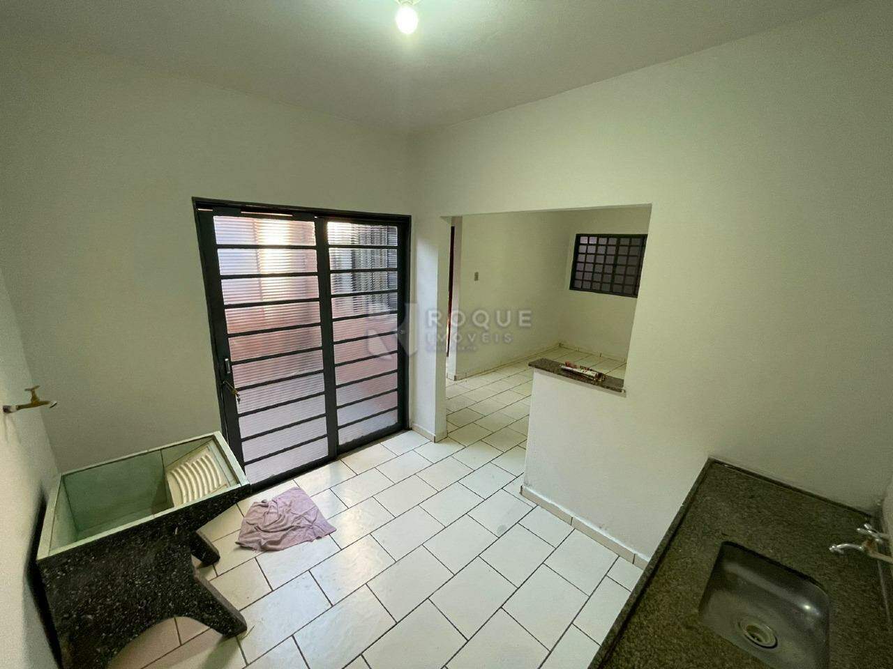 Casa Residencial à venda no bairro Parque Residencial Abílio Pedro: COZINHA/LAVANDERIA
