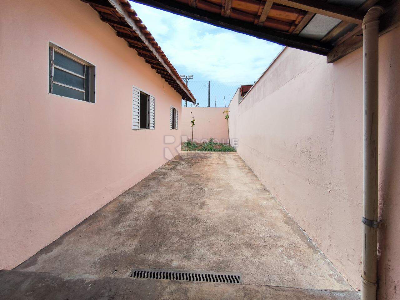 Casa em condomínio à venda no bairro Jardim Ouro Verde: LATERAL EXTERNA