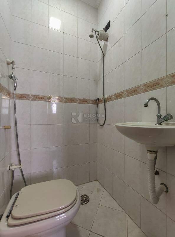 Apartamento para aluguel no bairro Centro: WC social fundo 