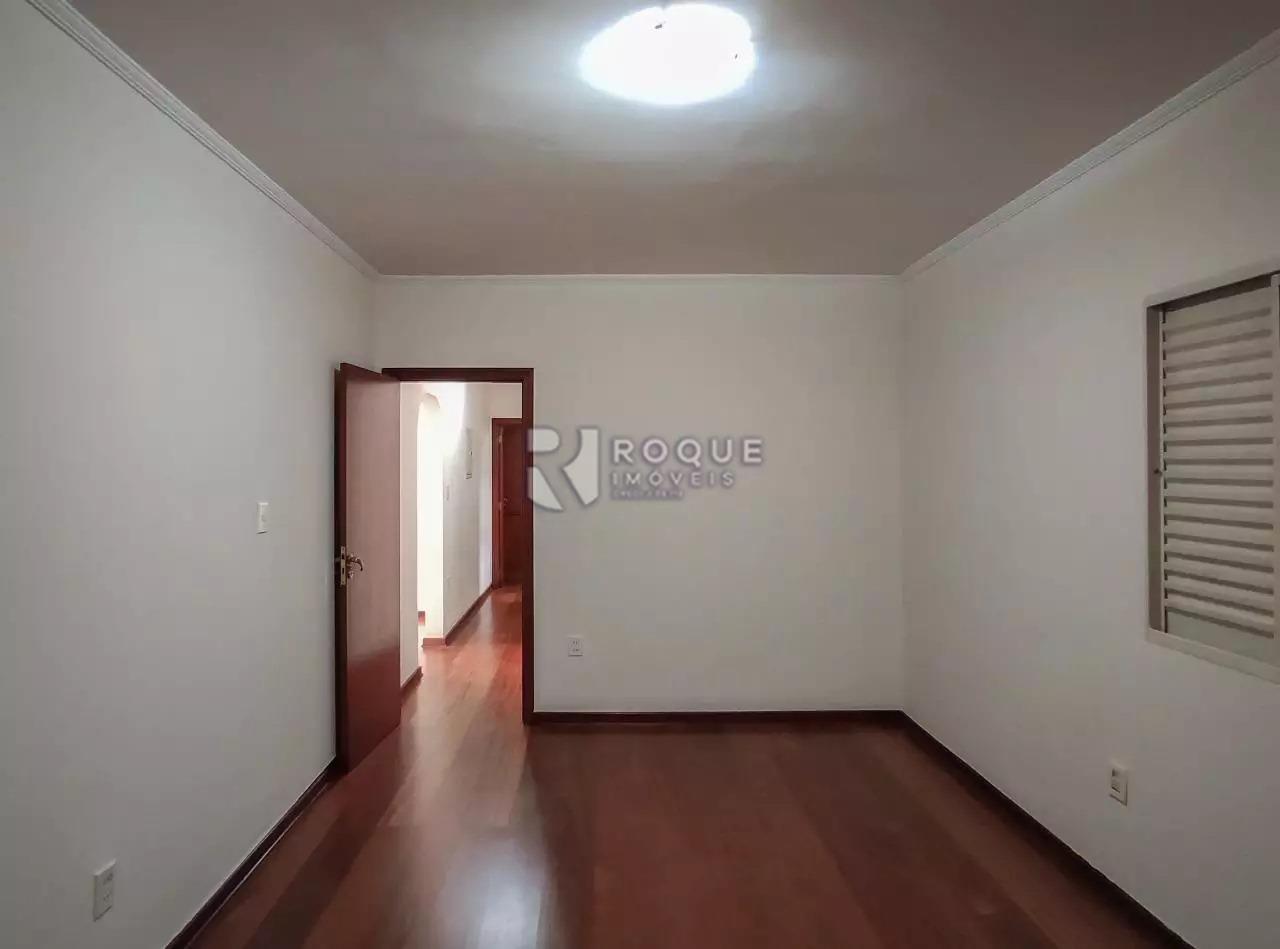 Casa Residencial à venda no bairro Parque Real: 