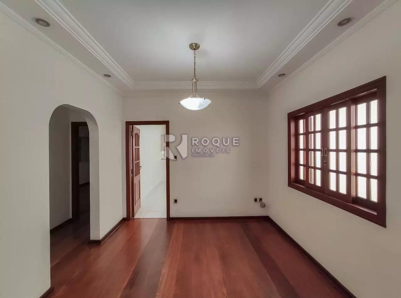 Casa Residencial à venda no bairro Parque Real: 