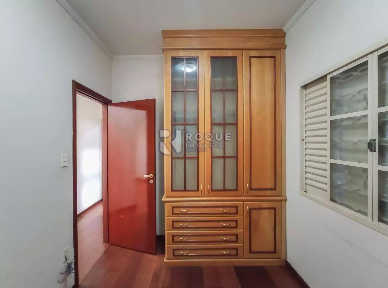 Casa Residencial à venda no bairro Parque Real: 