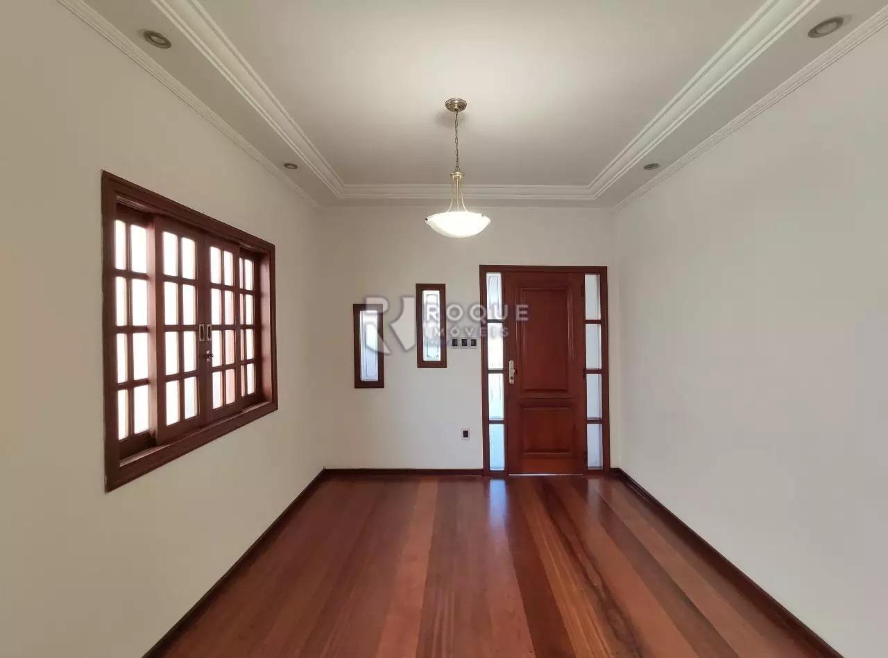 Casa Residencial à venda no bairro Parque Real: 