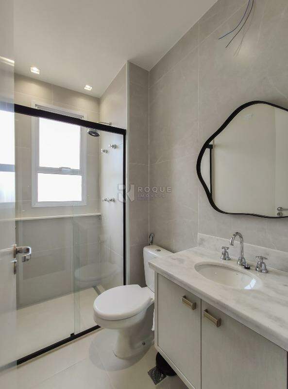 Apartamento para aluguel no bairro Jardim Aquárius: WC suíte 2