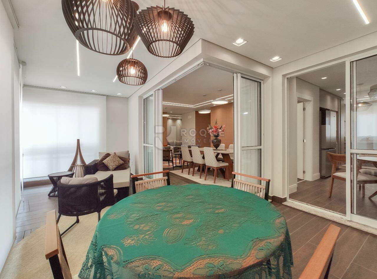 Apartamento para aluguel no bairro Jardim Aquárius: Sacada 