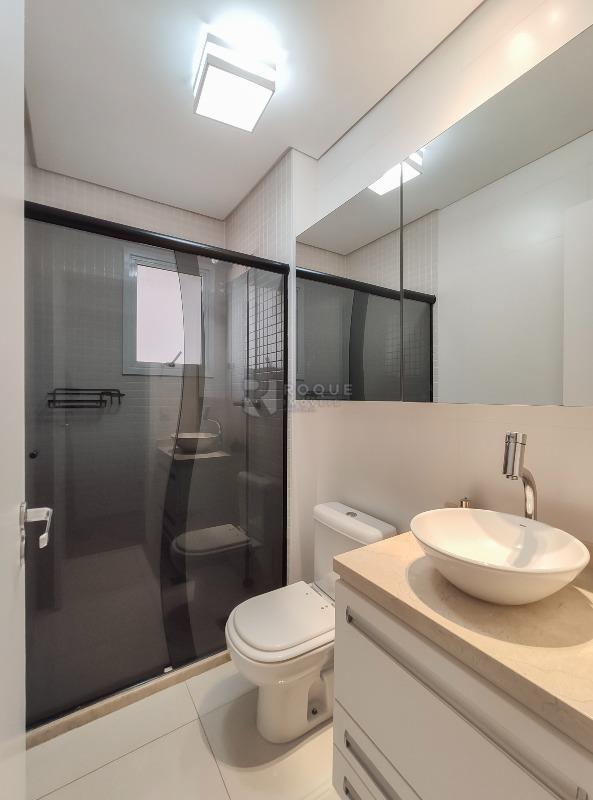 Apartamento para aluguel no bairro Desmembramento Oscar Antonio Breda: WC social 