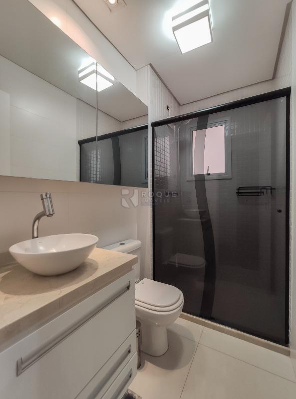 Apartamento para aluguel no bairro Desmembramento Oscar Antonio Breda: WC suíte 