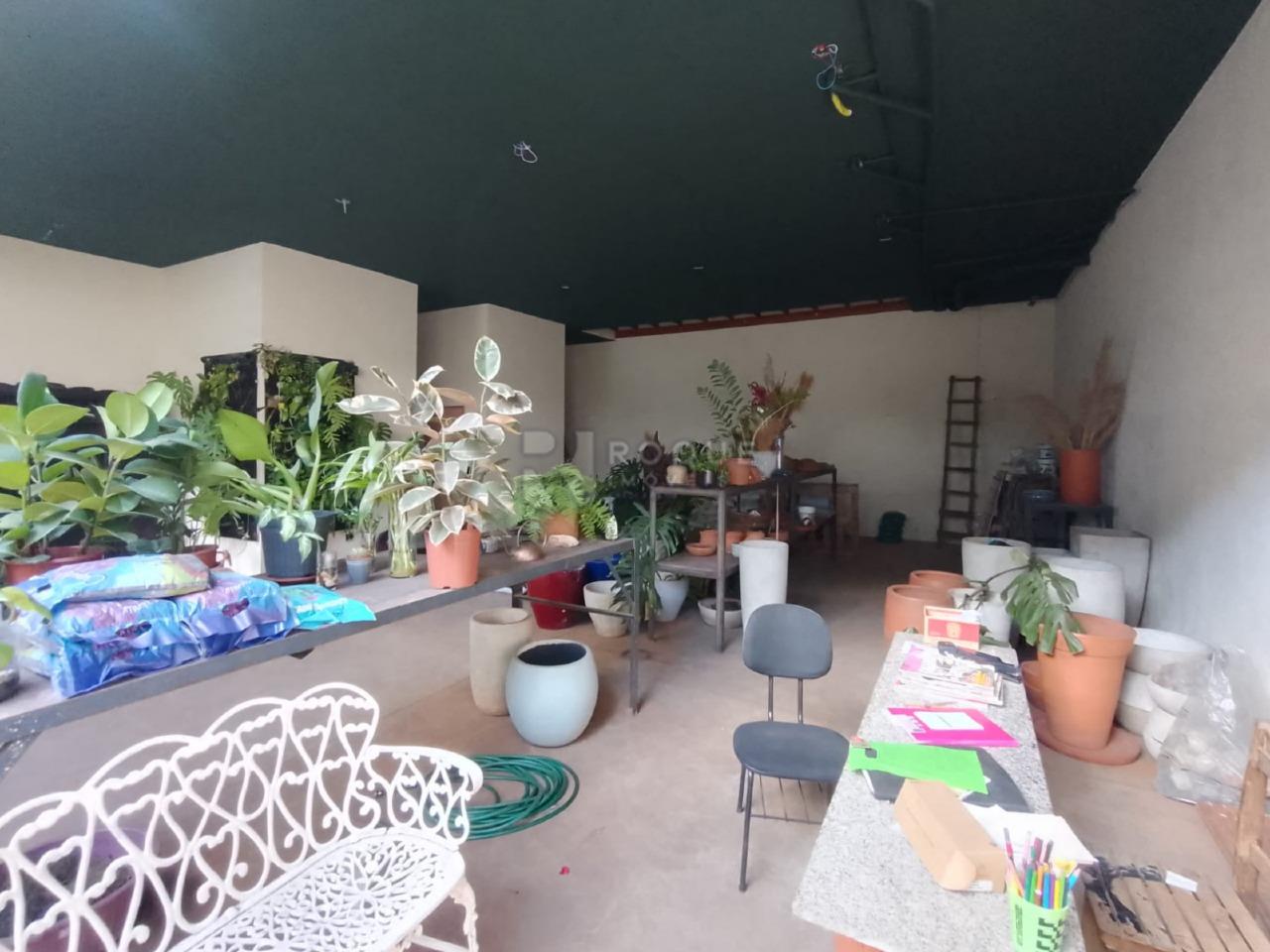 Salão para aluguel no bairro Jardim Santa Cecília: Salão