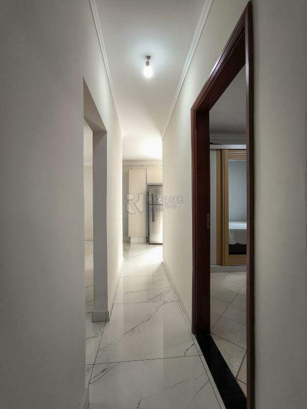 Casa Residencial à venda no bairro Jardim Santo André: CORREDOR INTERNO