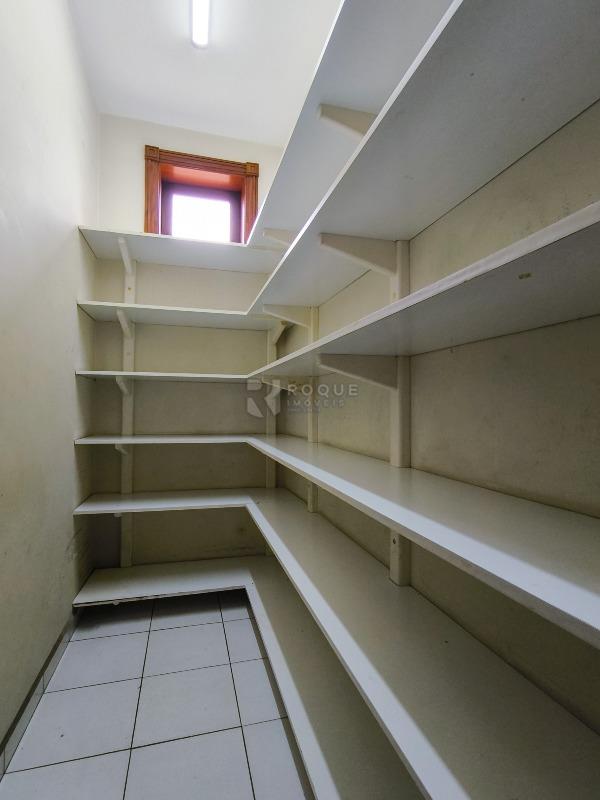 Casa em condomínio à venda no bairro Jardim Aquárius: DESPENSA