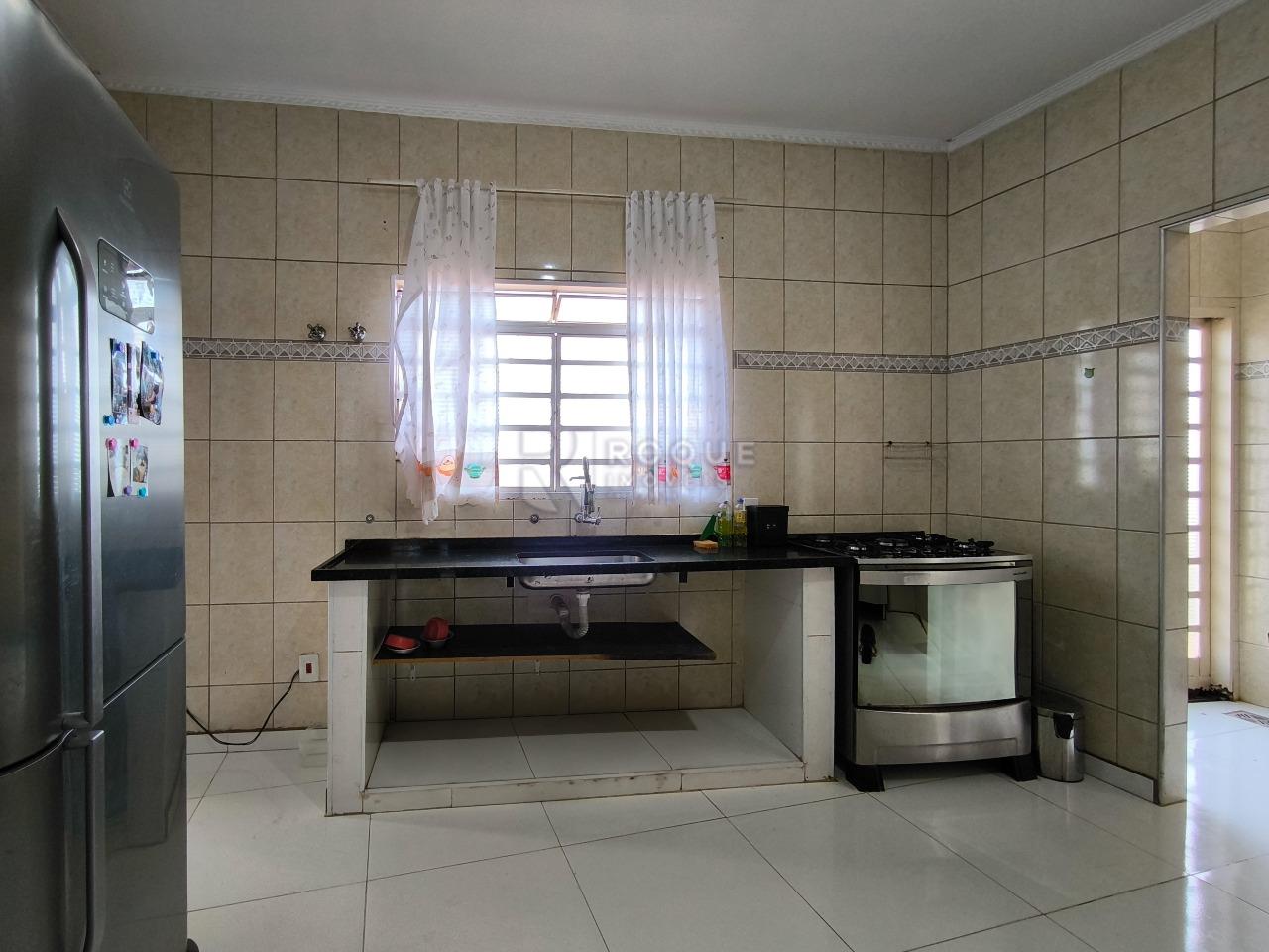 Casa Residencial à venda no bairro Parque Residencial Anavec: COZINHA